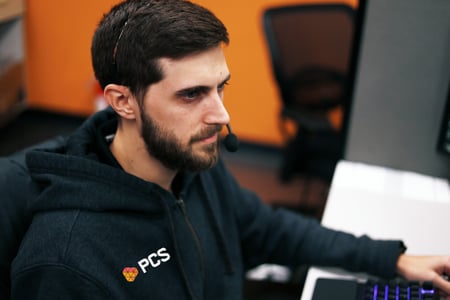PCS-helpdesk-tech